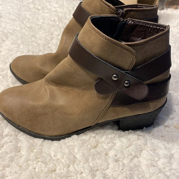 Womens Unbranded solid brown zippered ankle boots size 9 - Picture 2 of 5